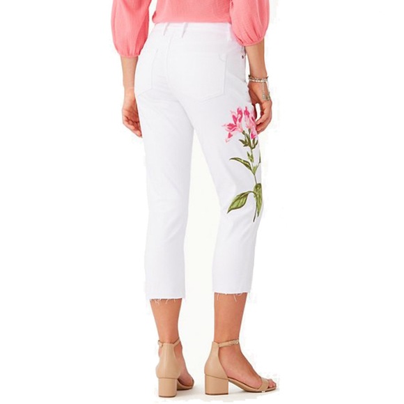 Tommy Bahama Ella Twill Floret Crop Slim Boyfriend Jeans - Picture 1 of 7